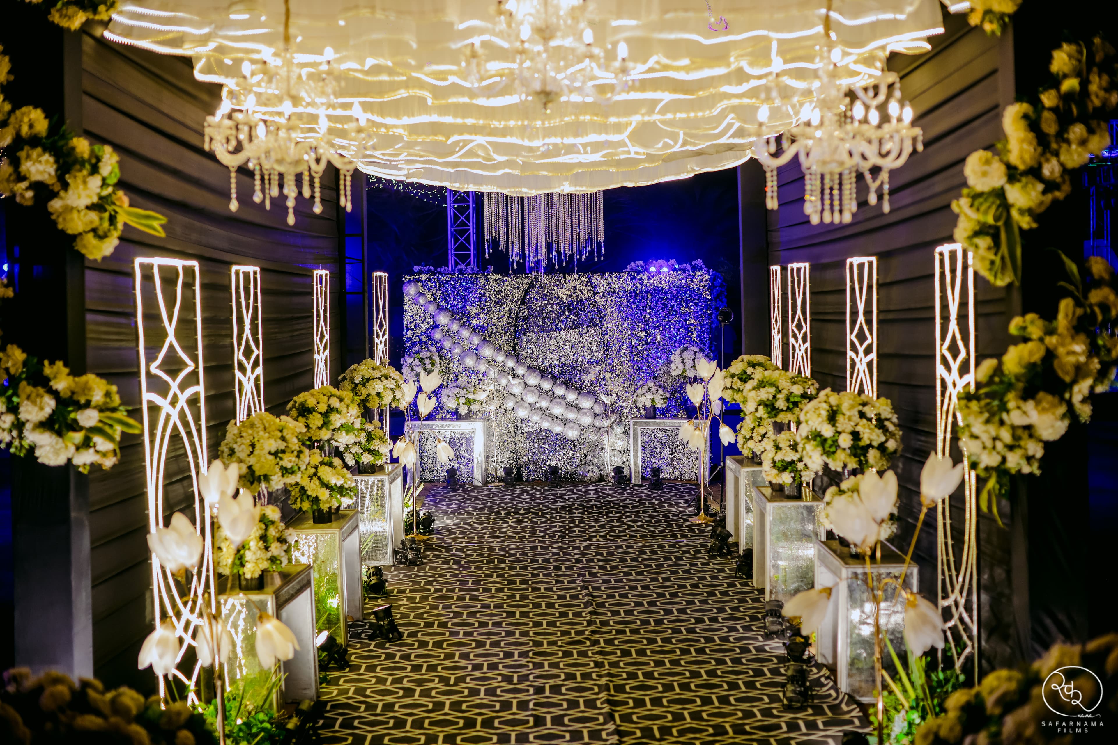 Ceremony aisle